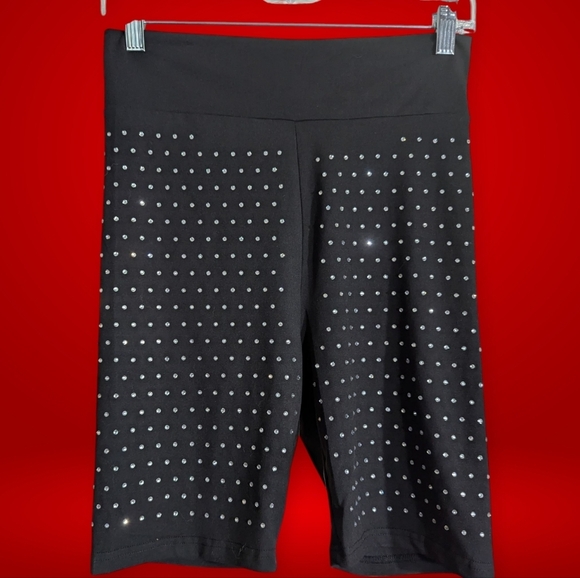 NWT Sterling Kreek Rhinestone Bike Shorts Size Medium - Picture 2 of 5